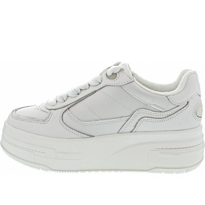 Tamaris Sneaker low in white