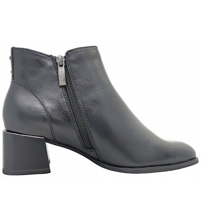 Tamaris Stiefel in black