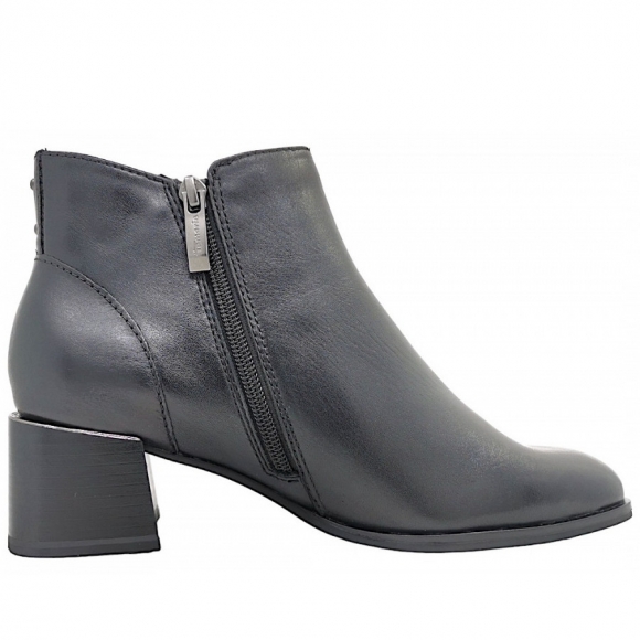 Tamaris Stiefel in black