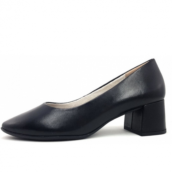 Tamaris Comfort Pumps in 001 Black