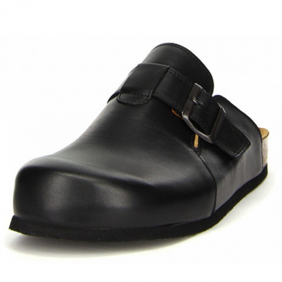 Think WOLFI Clogs in SCHWARZ
