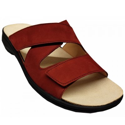 Think Pantoletten in Cherry Think Pantoletten in Cherry