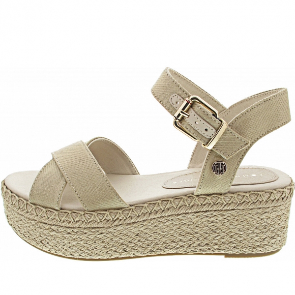 Tommy Hilfiger Shiny Touches Flatform We Sandalette in light gold