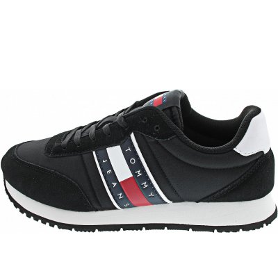 Tommy Jeans TJM Runner Casual ESS Sneaker in black Tommy Jeans TJM Runner Casual ESS Sneaker in black
