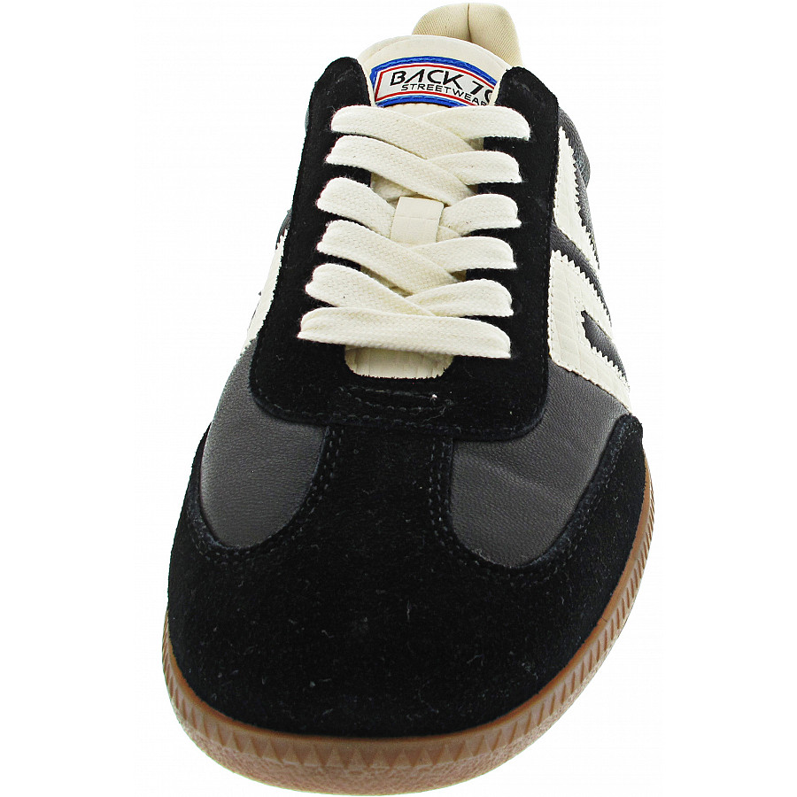 Back 70 Cloud N24 Sneaker low in black-milk