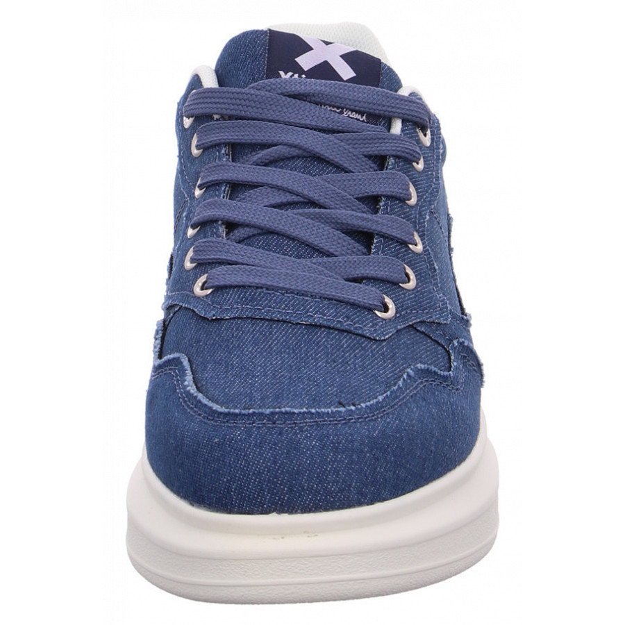 Xti Sneaker in navy